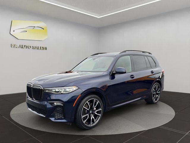 Used 2022 Tanzanite Blue II Metallic BMW xDrive40i image 3