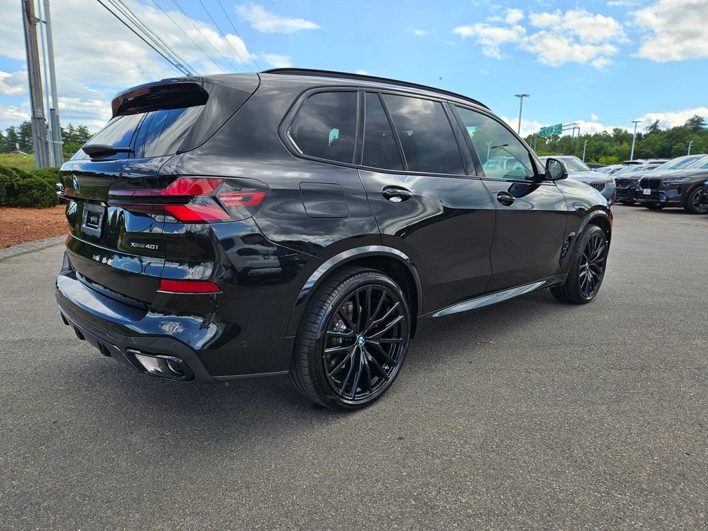 Used 2026 Black Sapphire Metallic BMW xDrive40i image 7