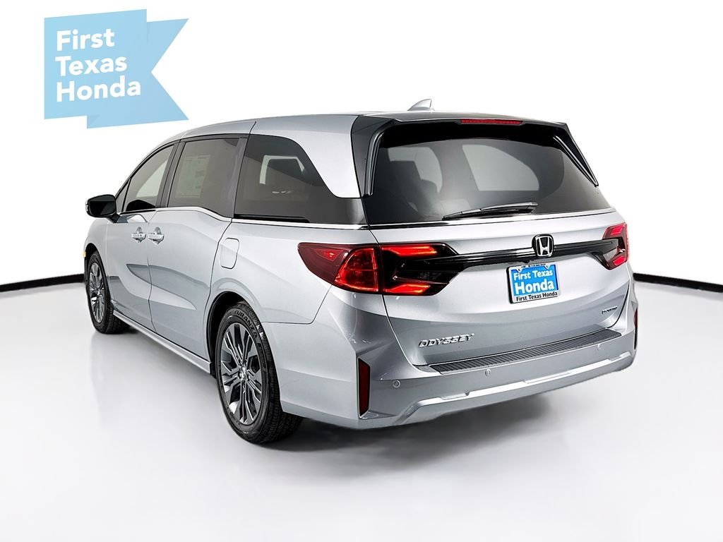 New 2026 Solar Silver Metallic Honda Touring image 5