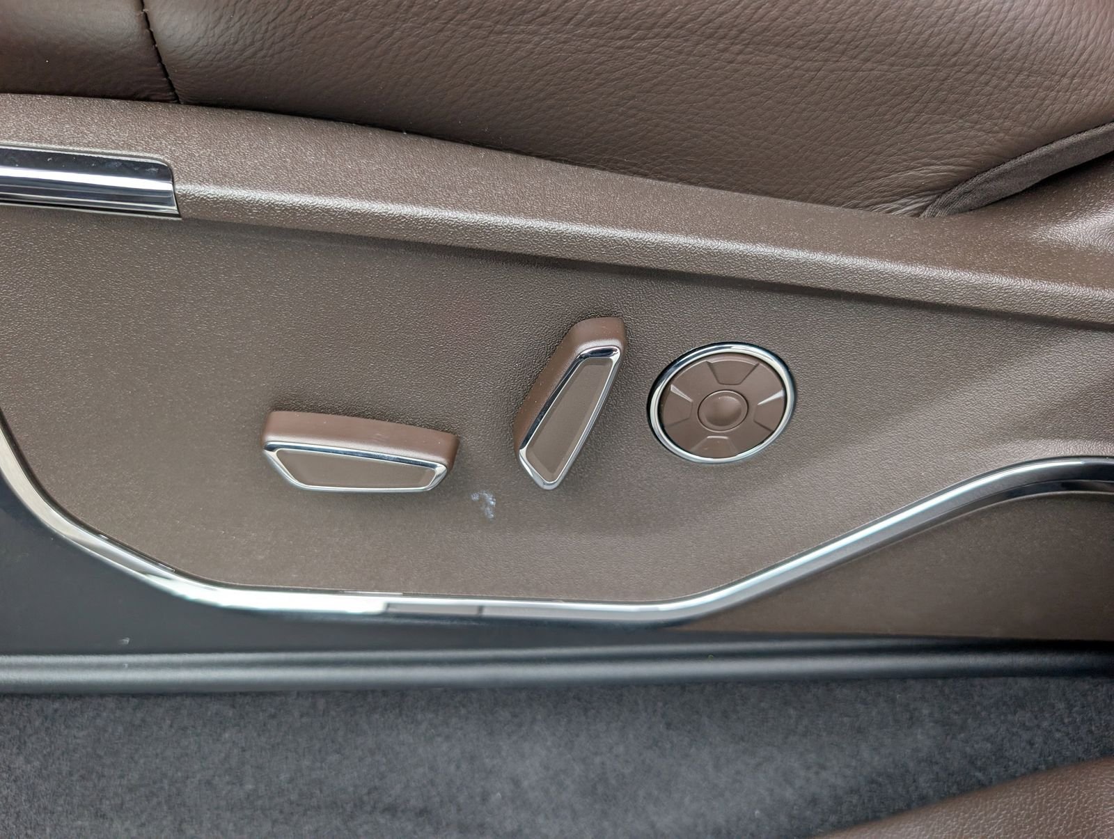 New 2026 Agate Black Metallic Ford King Ranch image 15