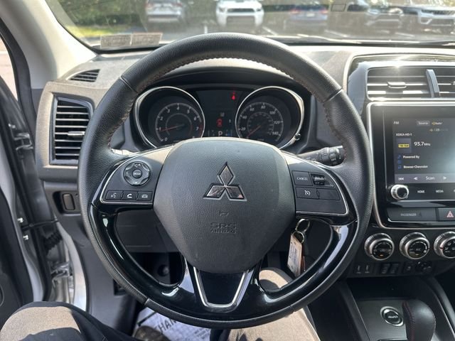 Used 2023  Mitsubishi 2.0 LE image 13