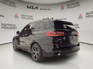 Used 2022 Black BMW xDrive40i image 3