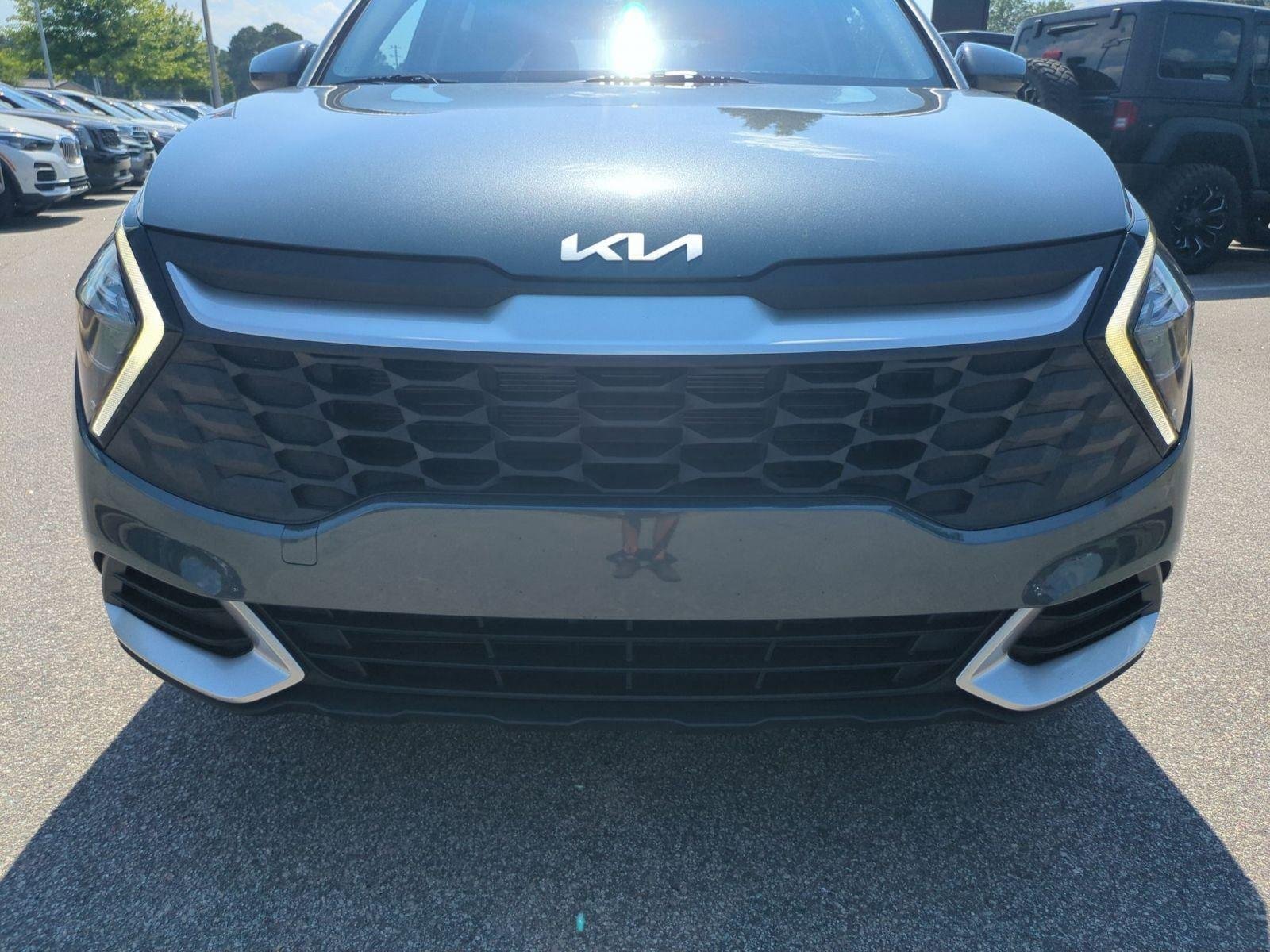Used 2023 Gravity Gray Kia LX image 14