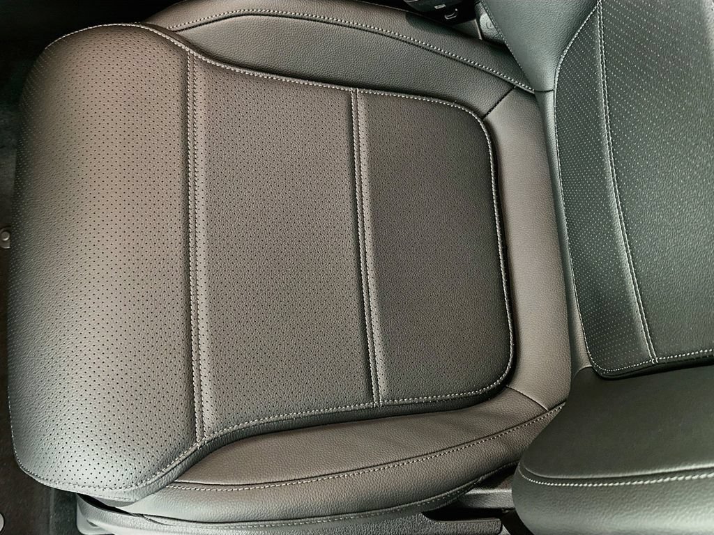 New 2027 Cirrus Silver Metallic Mercedes-Benz GLC 300 image 51