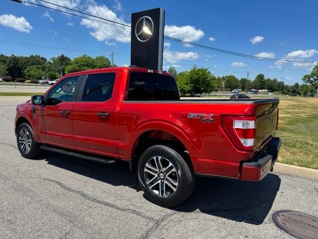 Used 2023 Red Ford XL image 3