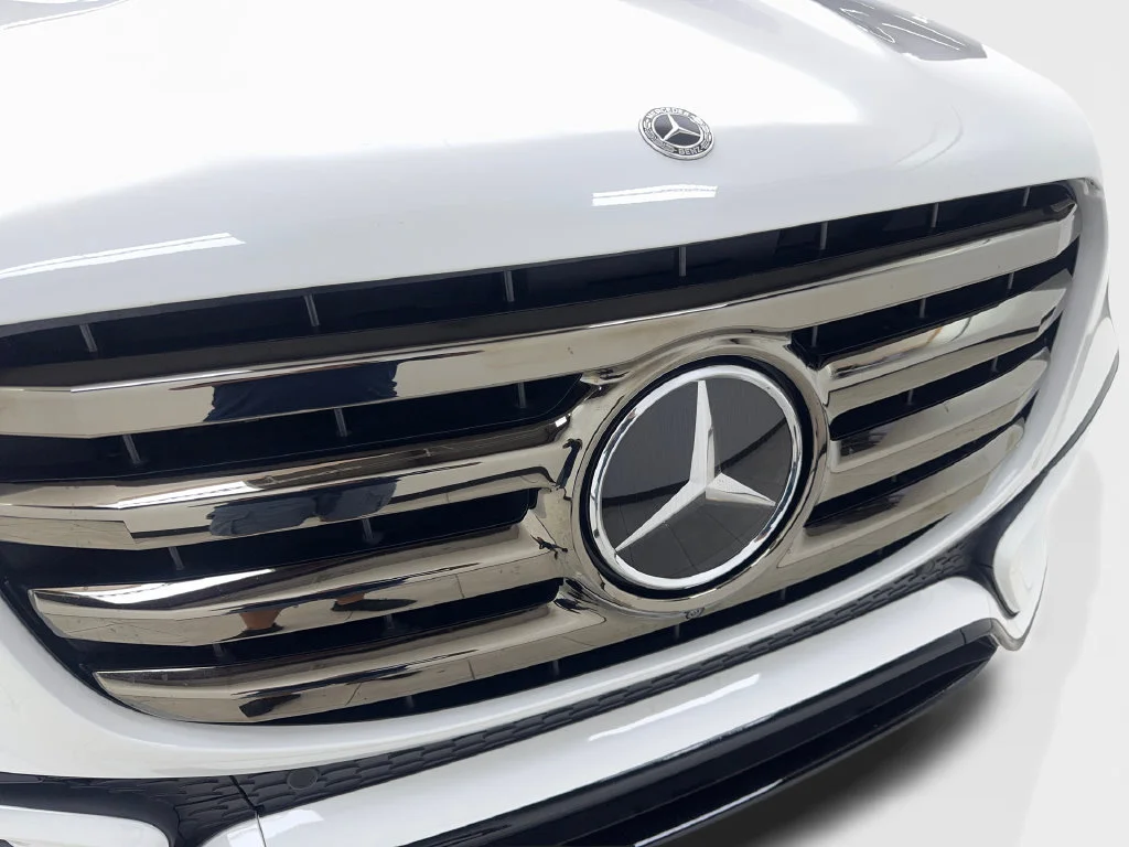 Used 2025 White Mercedes-Benz GLS 450 image 27