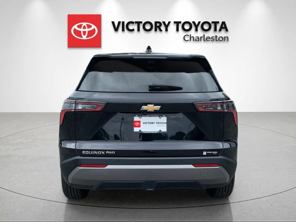 Used 2025 Black Chevrolet LT image 4
