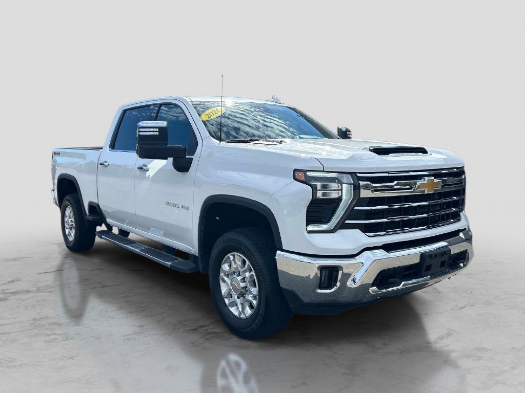 Used 2026 White Chevrolet LTZ image 7