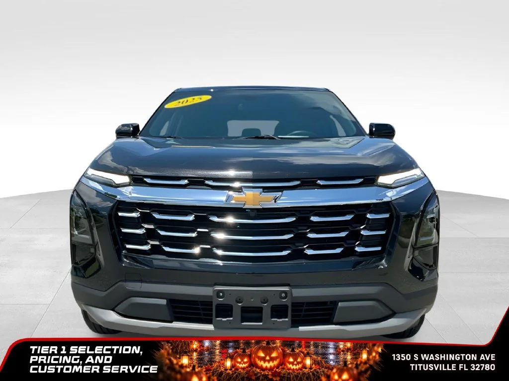 Used 2025 Mosaic Black Metallic Chevrolet LT image 16