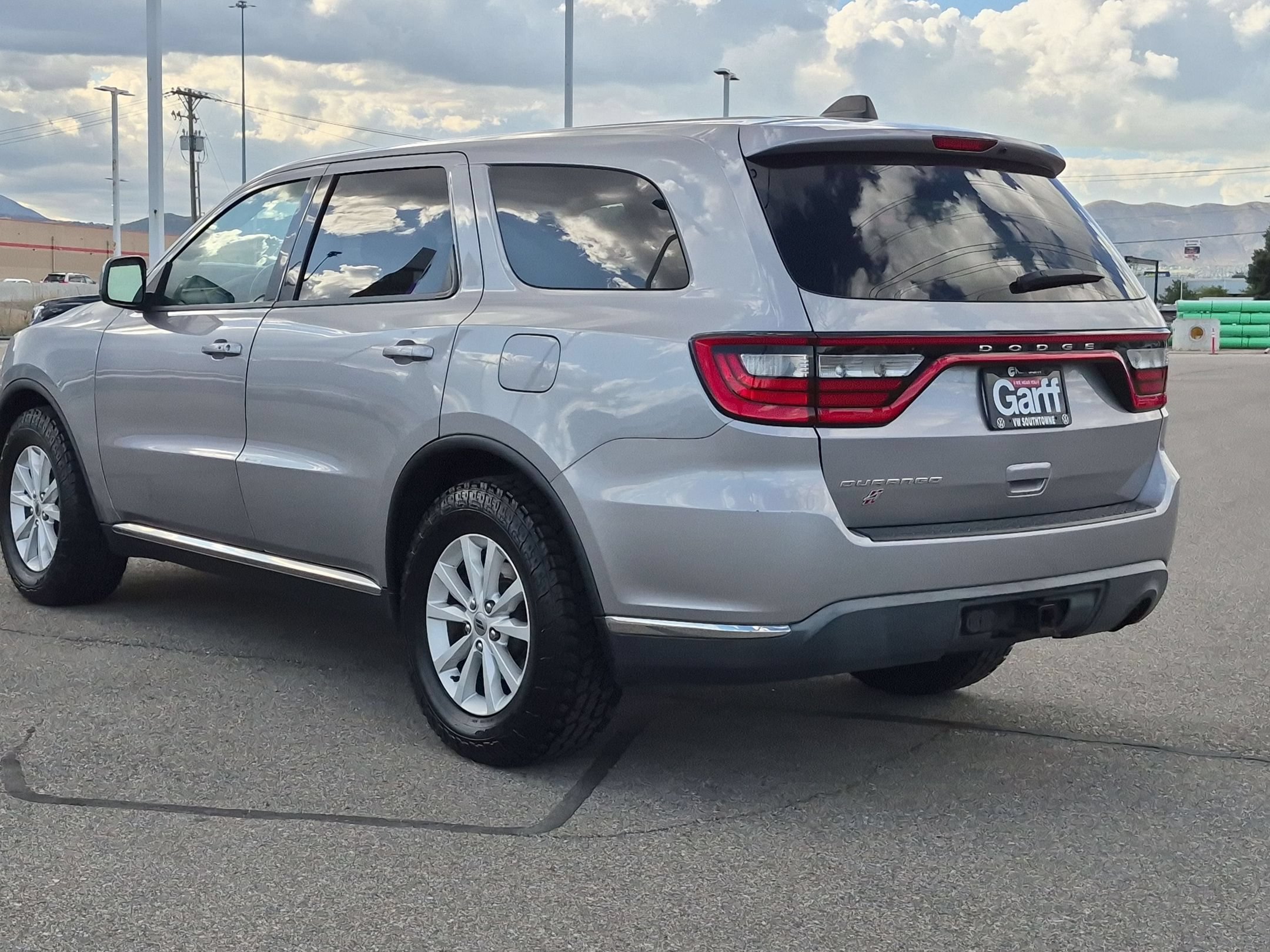 Used 2019 Billet Clearcoat Dodge SXT image 5