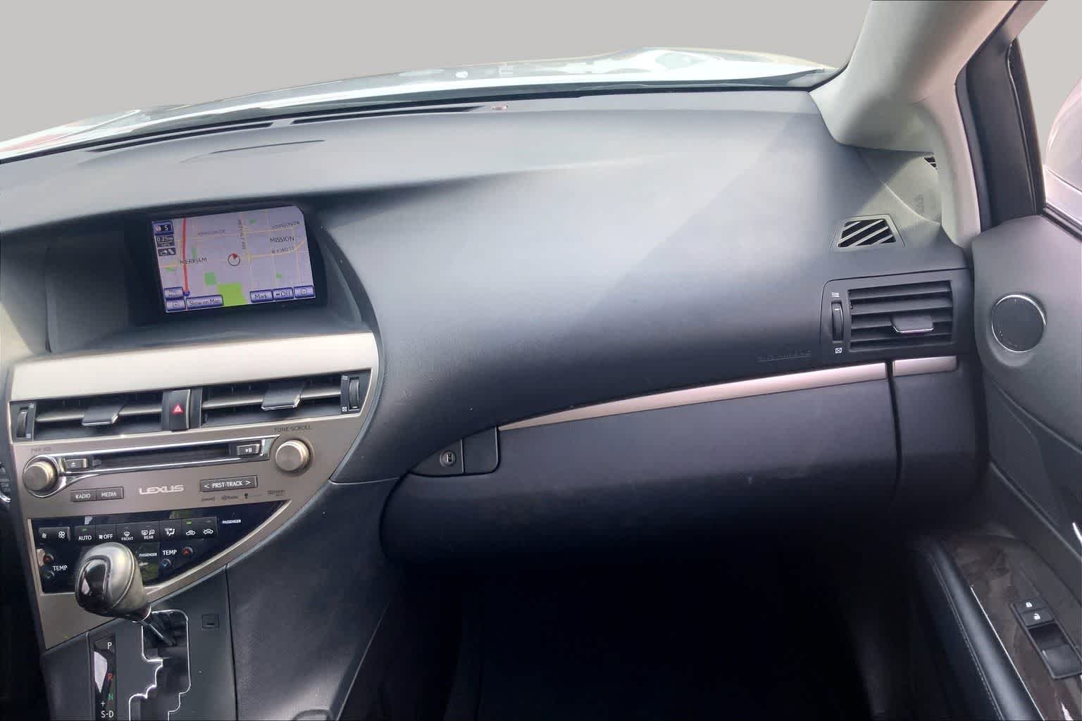 Used 2015 Silver Lining Metallic Lexus  image 18