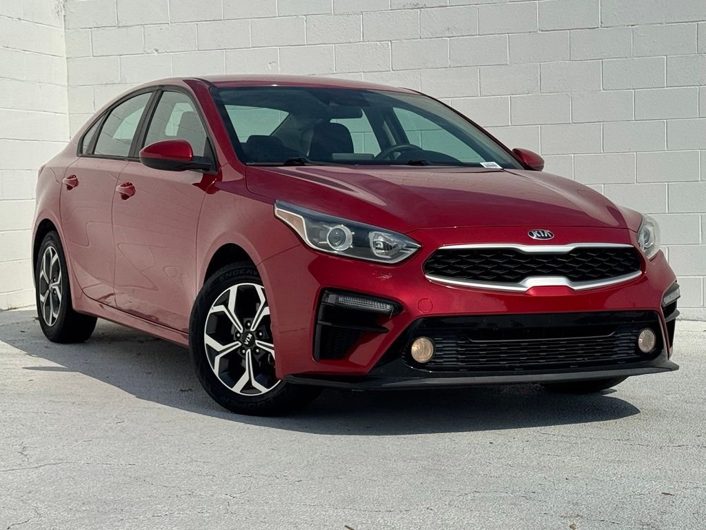 Used 2020 Red Kia LXS image 2