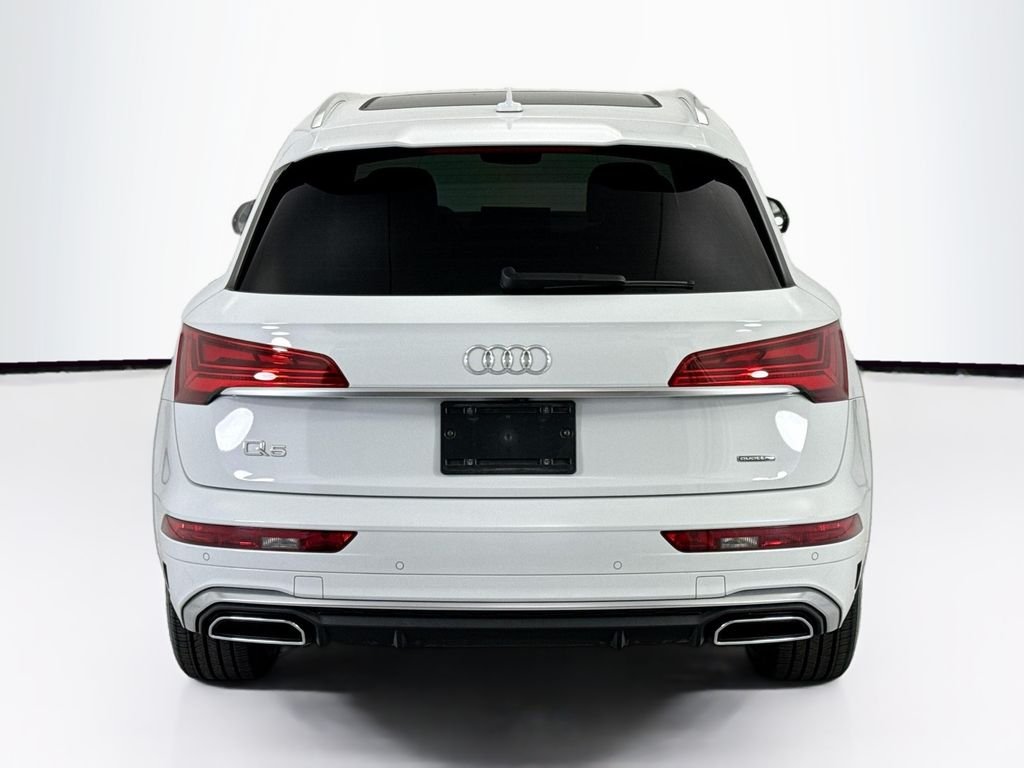 Used 2022 Glacier White Audi 45 S line Premium image 6