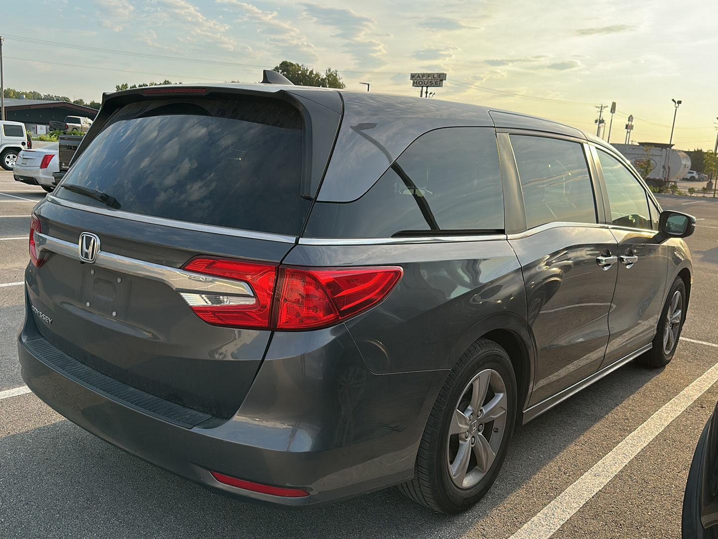 Used 2020 Modern Steel Metallic Honda EX-L w/Navi/RES image 5
