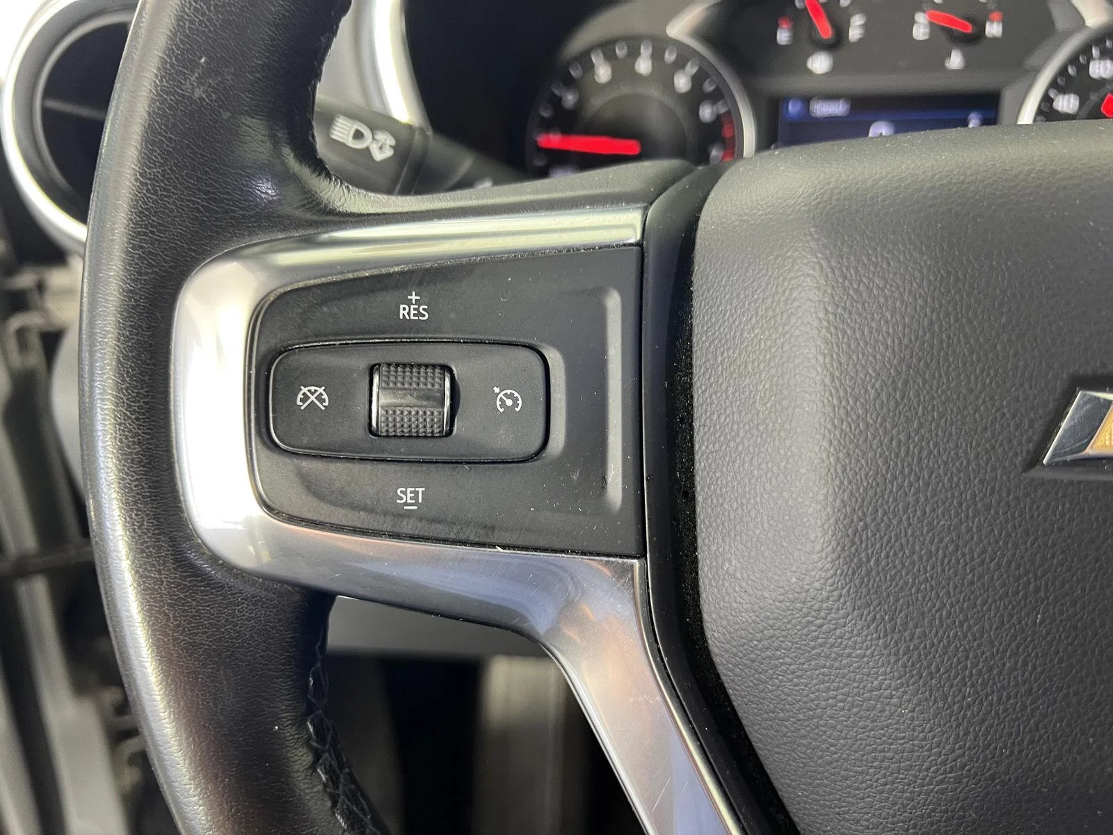 Used 2020 Silver Ice Metallic Chevrolet LT image 9