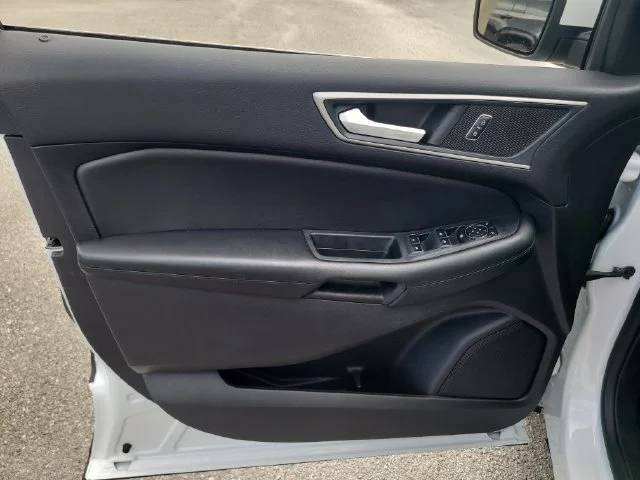 Certified Used 2020 White Ford SEL image 17