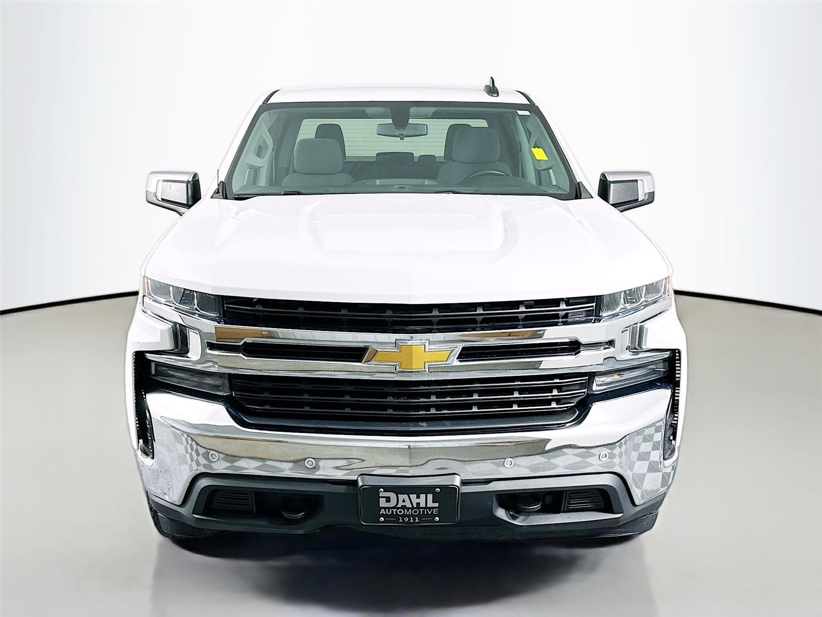 Used 2020 Chevrolet Silverado 1500 LT with VIN 3GCUYDED5LG226046 for sale in Winona, Minnesota