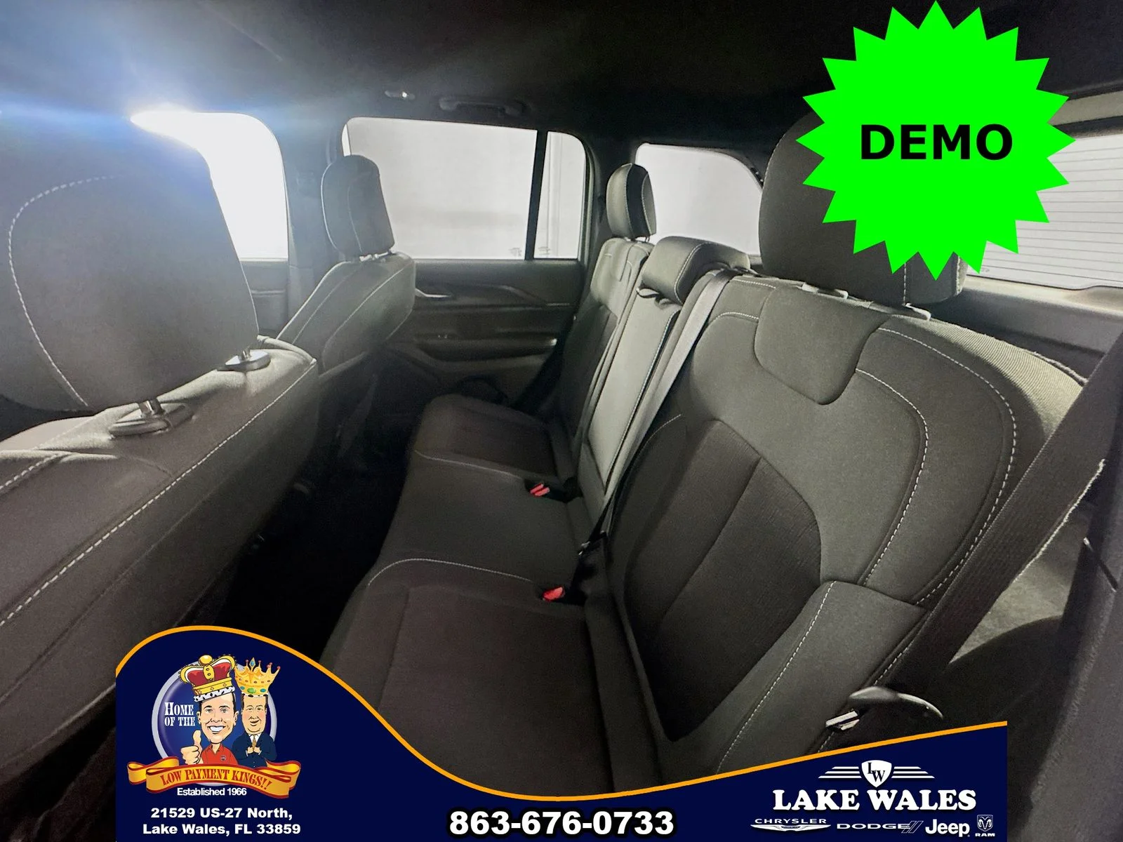 New 2026 Bright White Clear-Coat Exterior Paint Jeep Laredo X image 21
