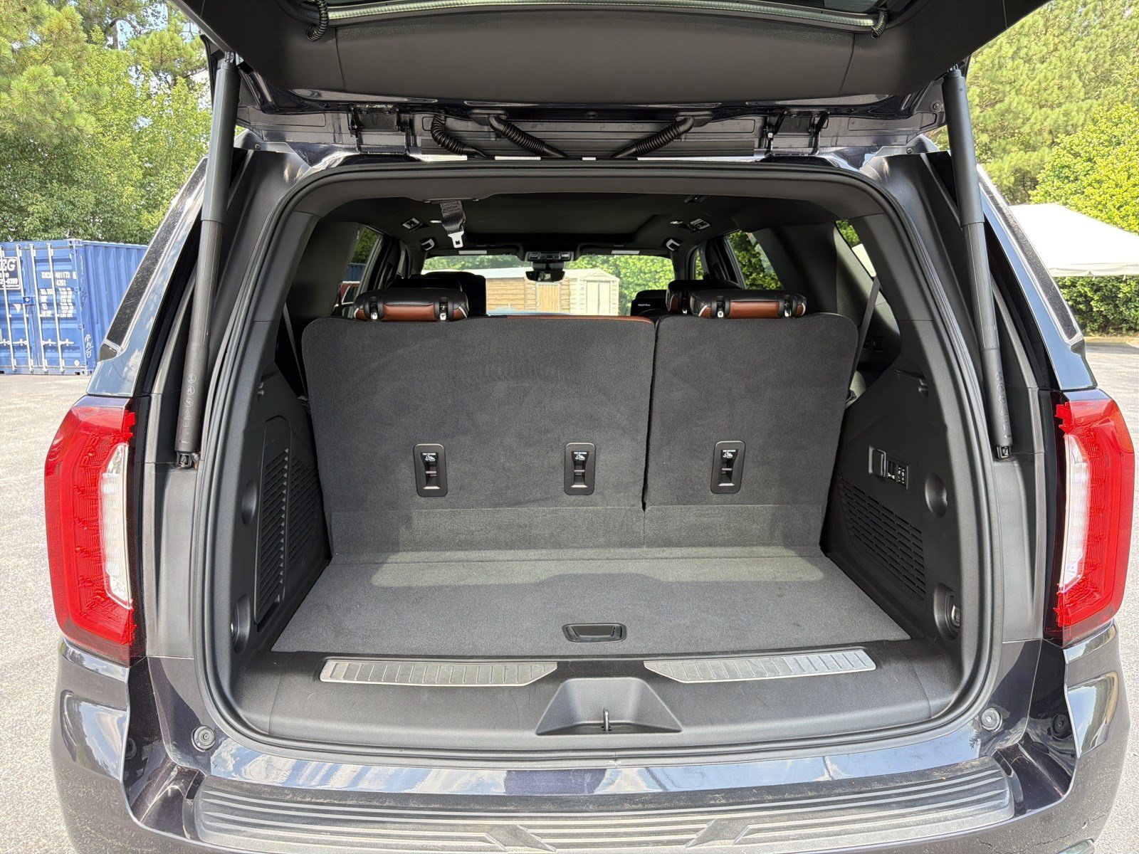 2023 GMC Yukon Denali Ultimate - Photo 25