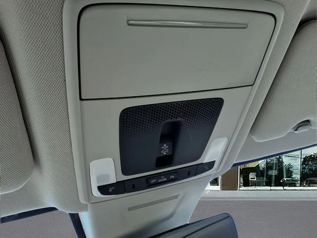Used 2023 Black Honda EX-L image 28