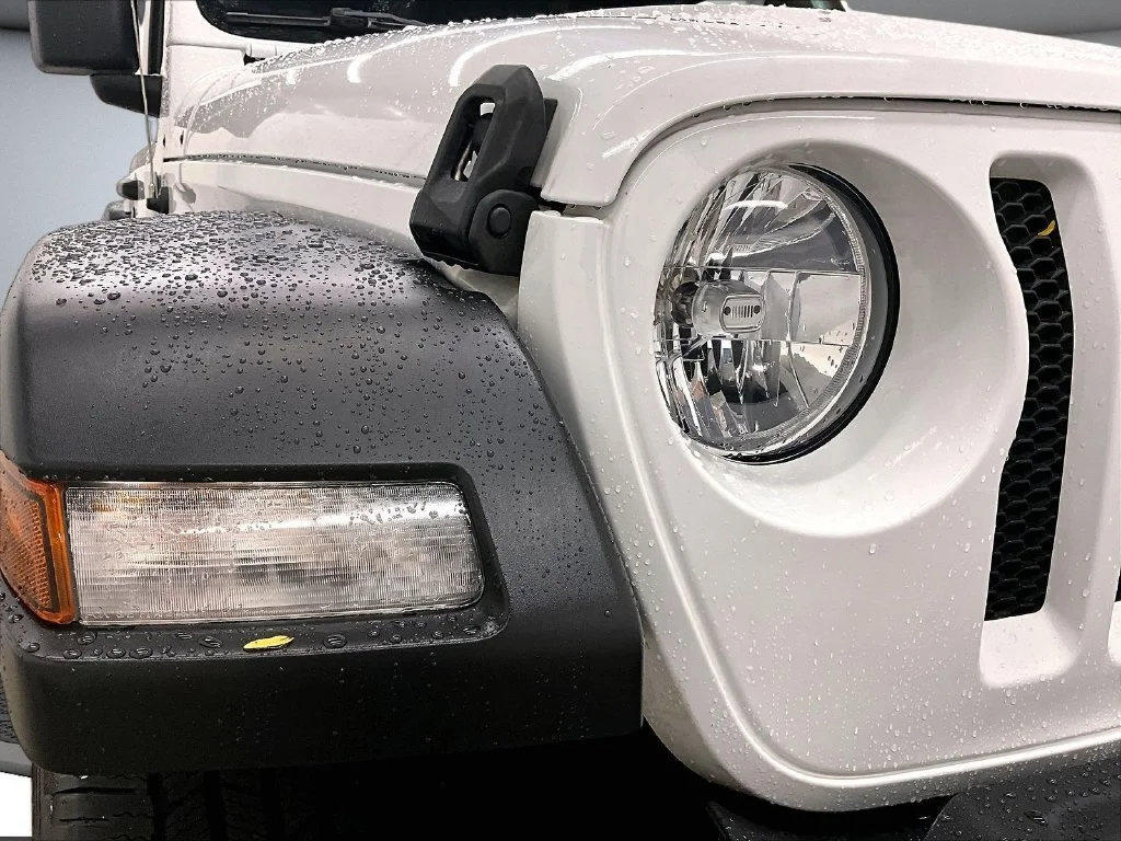 Used 2021 White Jeep Unlimited Sport S image 30
