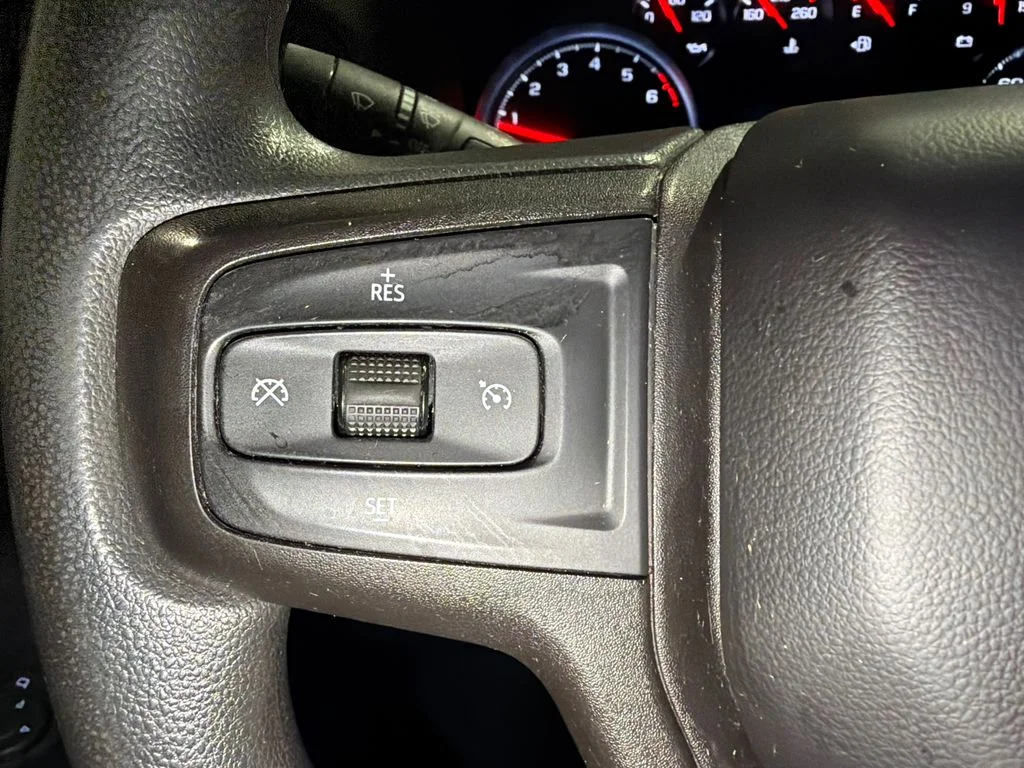 Used 2021 Summit White Chevrolet Custom image 28