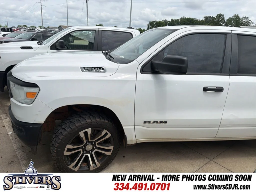 2019 RAM 1500 Tradesman 4x4 Crew Cab 5'7's photo