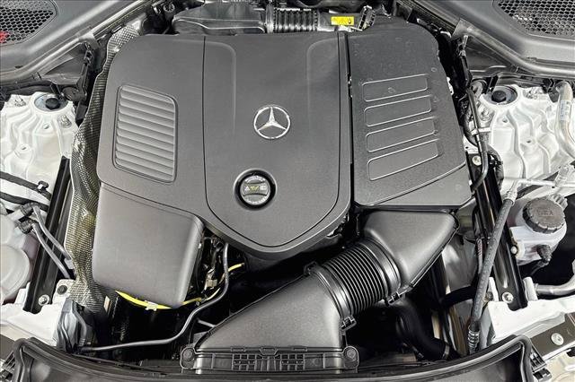 New 2026 MANUFAKTUR Moonlight White Metallic Mercedes-Benz E 350 image 58
