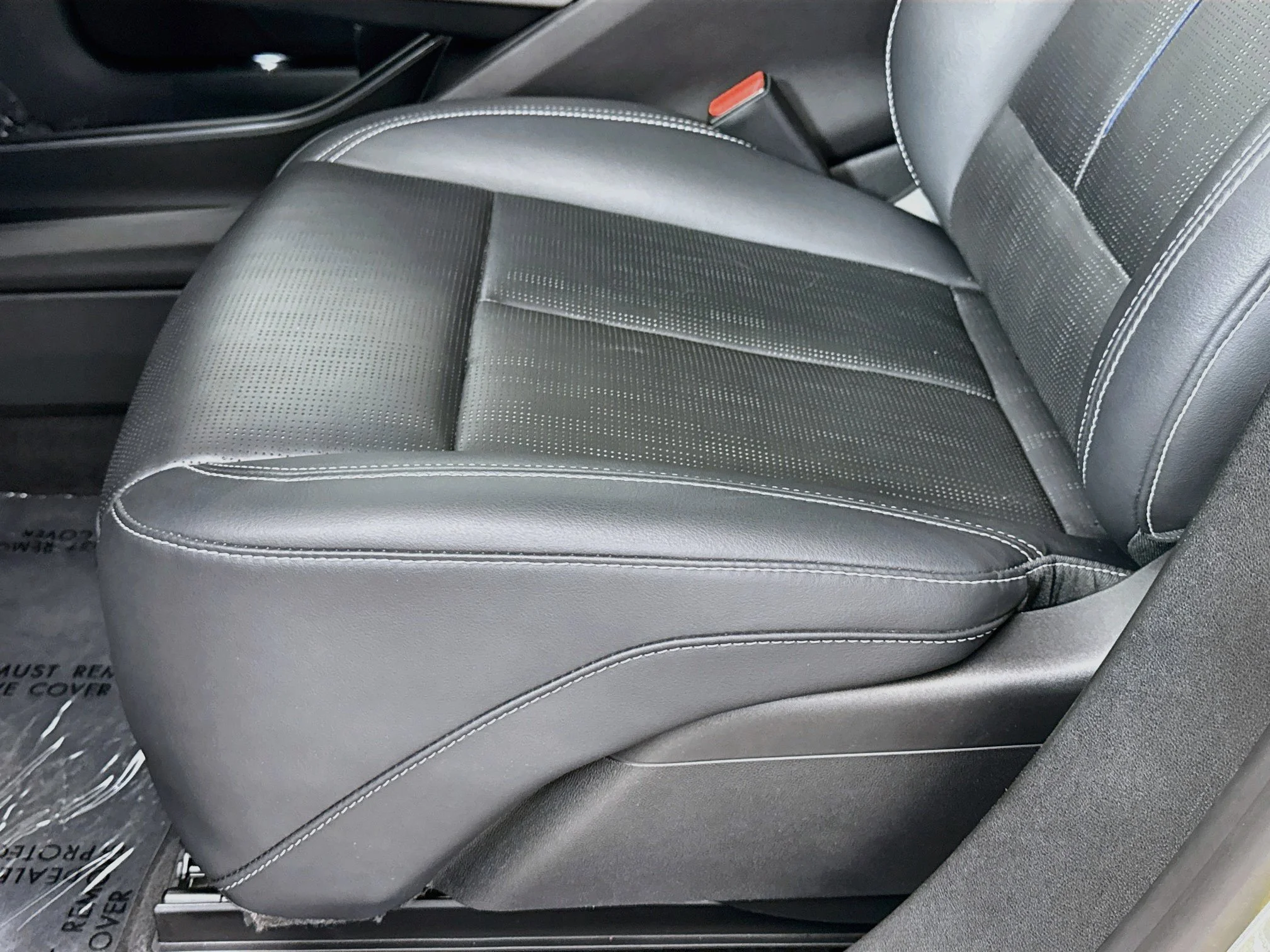 Used 2024 Argent Silver Metallic Cadillac Sport 2 image 22