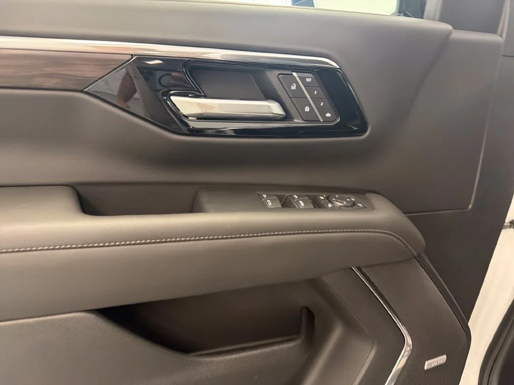 New 2026 Summit White Chevrolet LT image 14
