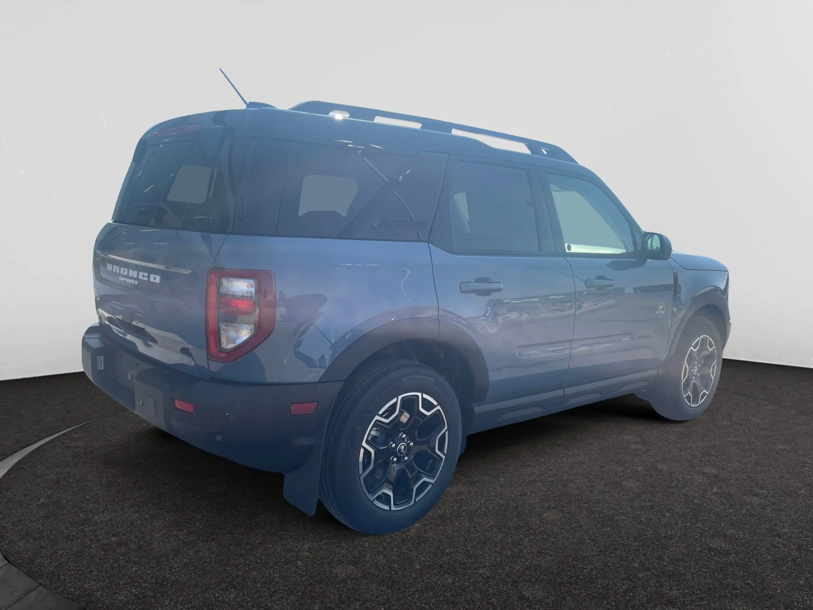 New 2026 Azure Grey Metallic Tri-Coat Ford Outer Banks image 5