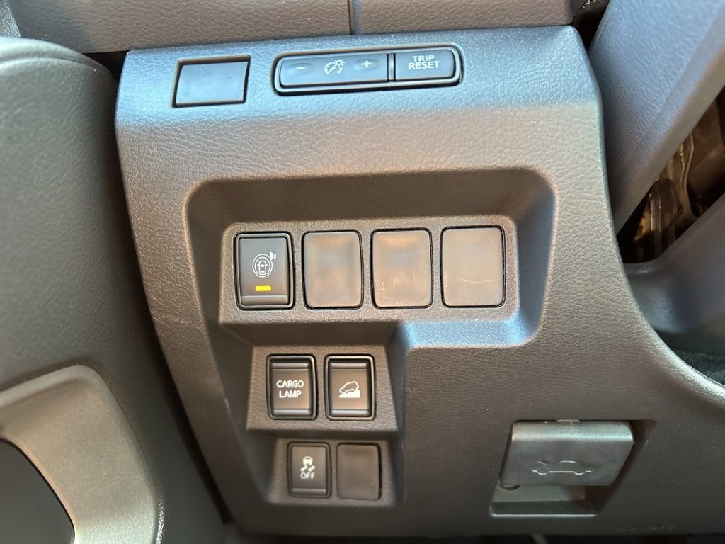 Used 2025 White Nissan SV image 32