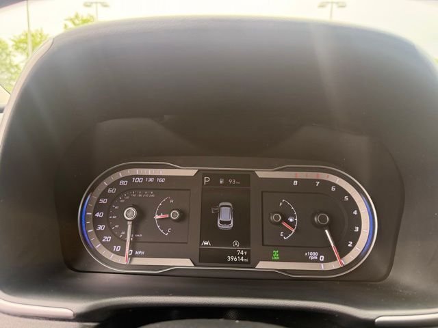 Used 2023 Gray Hyundai SEL image 29