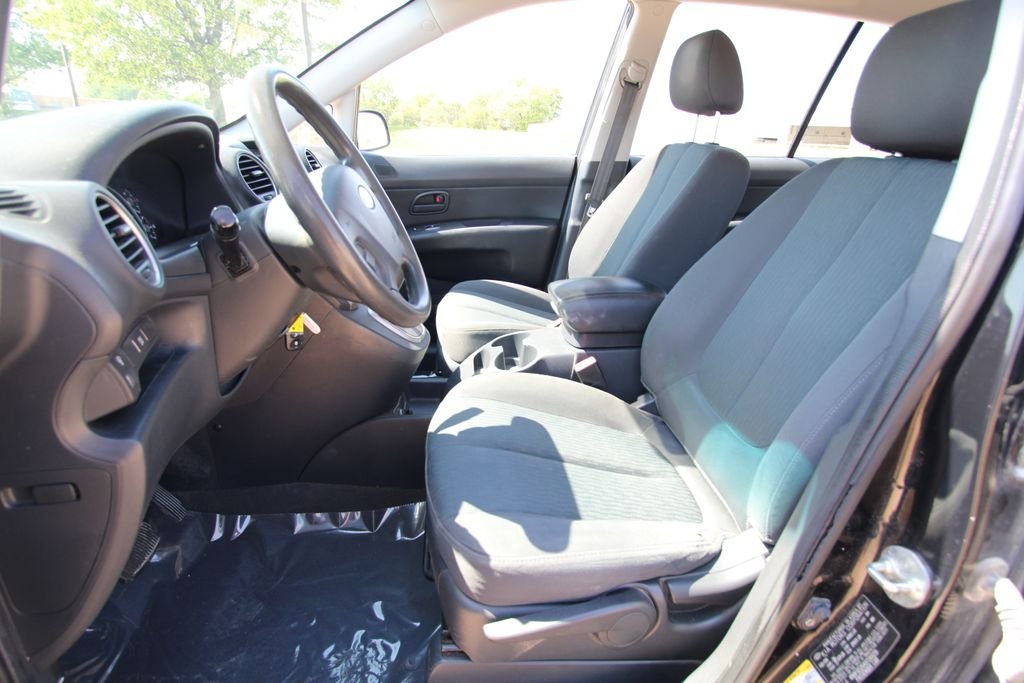 Used 2009 Gray Kia LX image 6