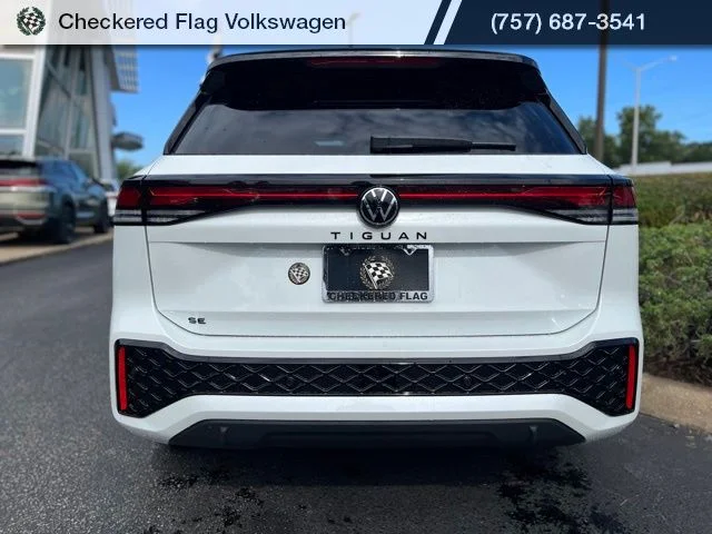 New 2026 White Volkswagen 2.0T SE R-Line Black image 10
