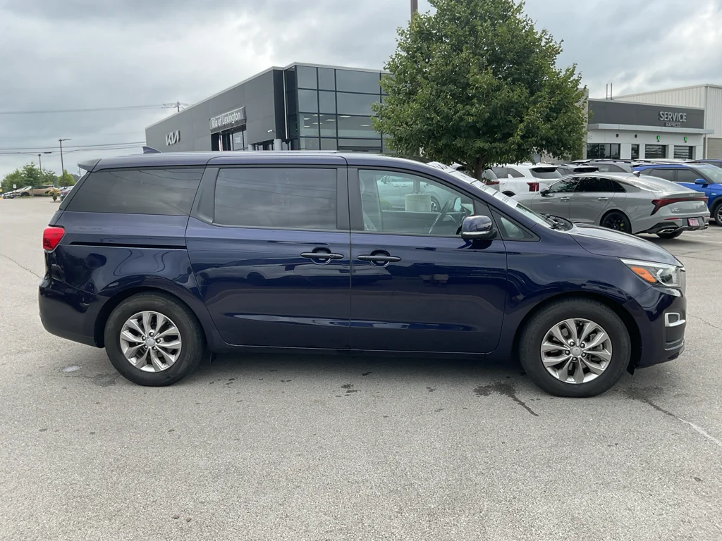 Used 2021 Celestial Blue Kia LX image 10