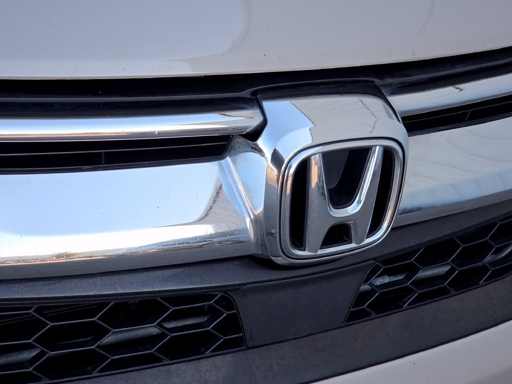 Used 2018  Honda EX image 12