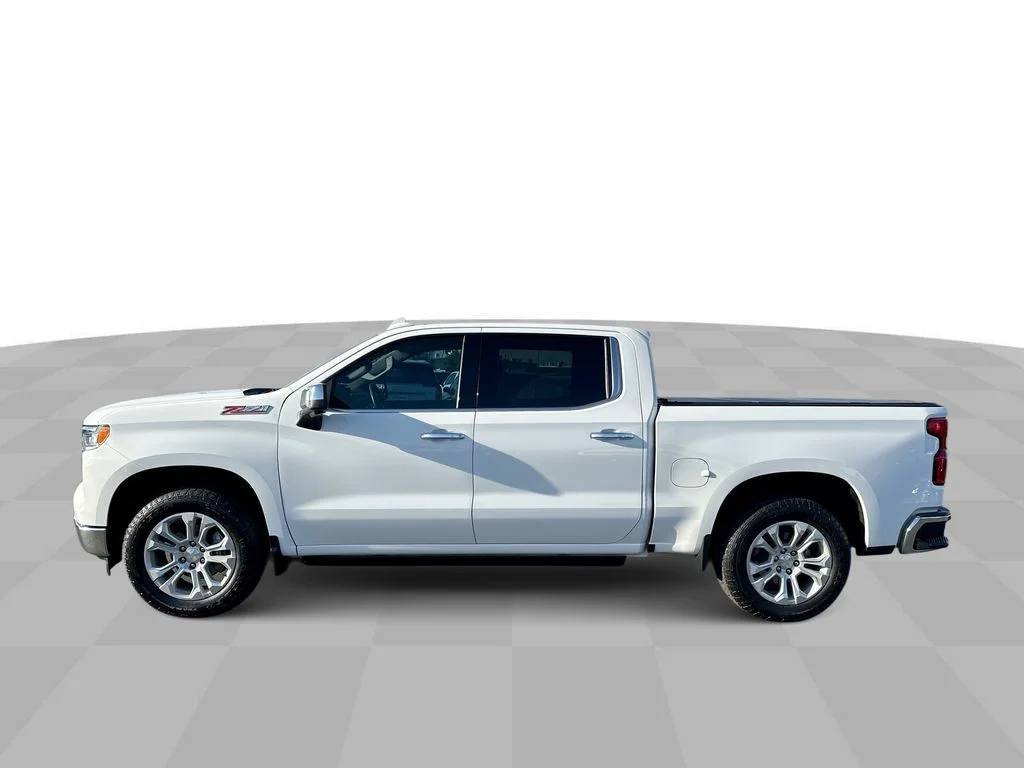 Used 2023 White Chevrolet LTZ image 22