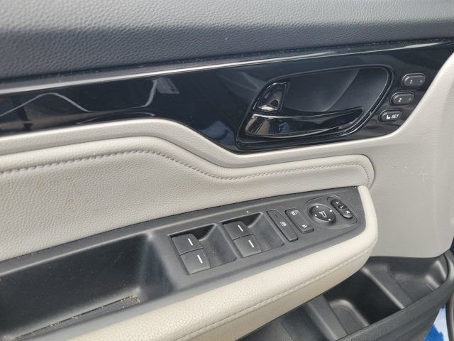Used 2021 Obsidian Blue Pearl Honda Touring image 24