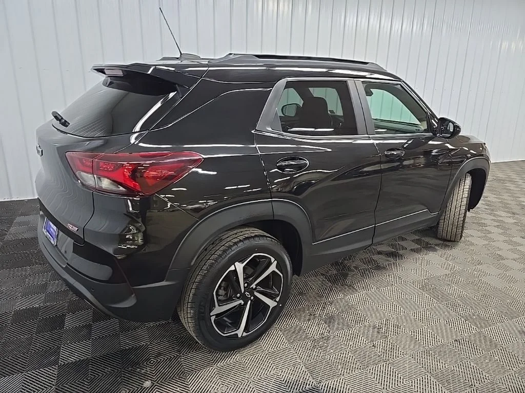 Used 2021 Black Chevrolet RS image 7