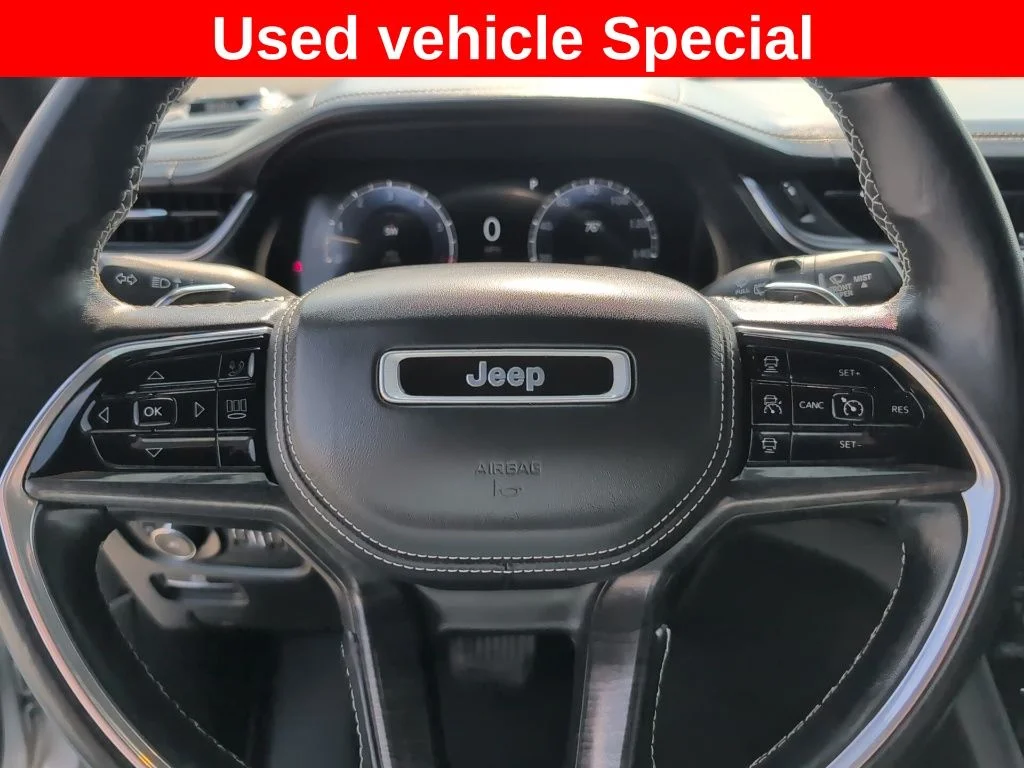 Used 2022 Silver Jeep Overland image 11