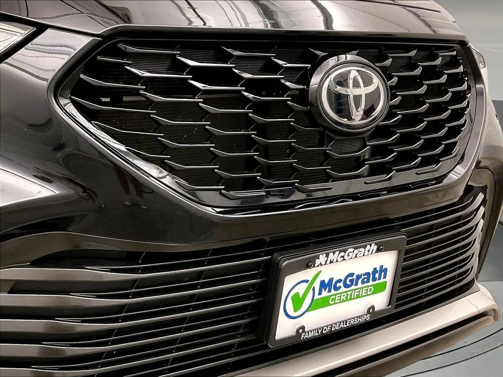 Certified Used 2022 Black Toyota XSE image 33