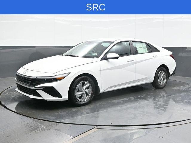 New 2026 White Hyundai SE image 1