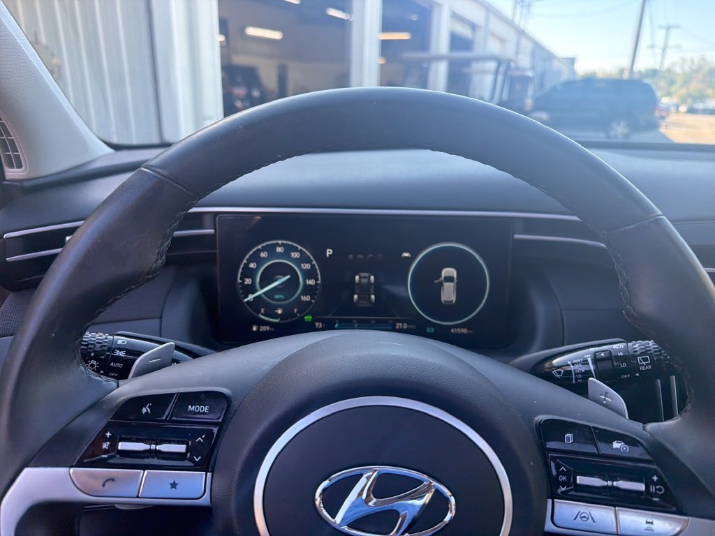 Used 2024 Silver Hyundai SEL Convenience image 19