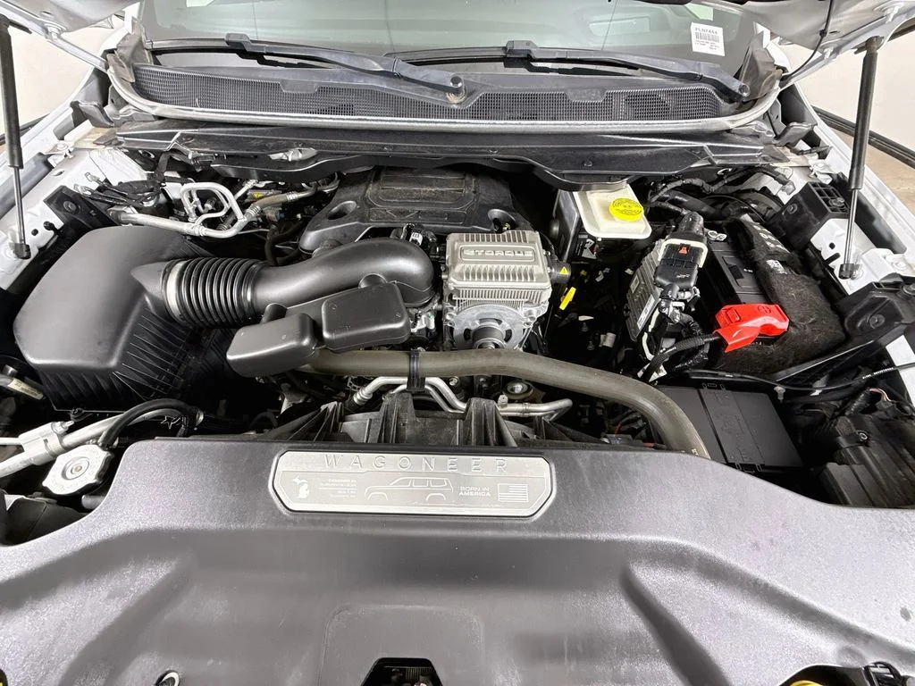 Used 2022 White Jeep Series II image 32