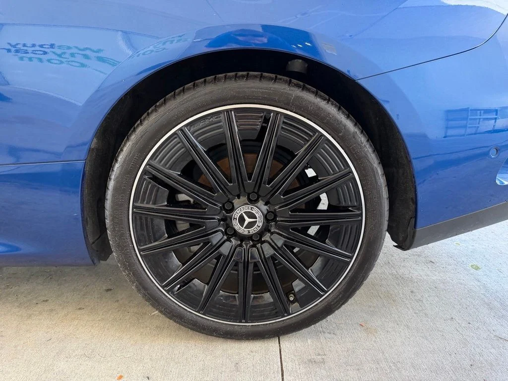Used 2025 Blue Mercedes-Benz CLE 300 image 16