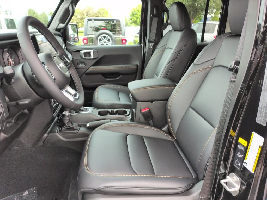 New 2027 Black Clear-Coat Paint Jeep Sahara image 17