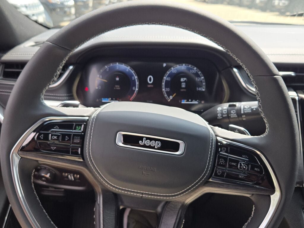 2025 Jeep Grand Cherokee L Overland - Photo 36