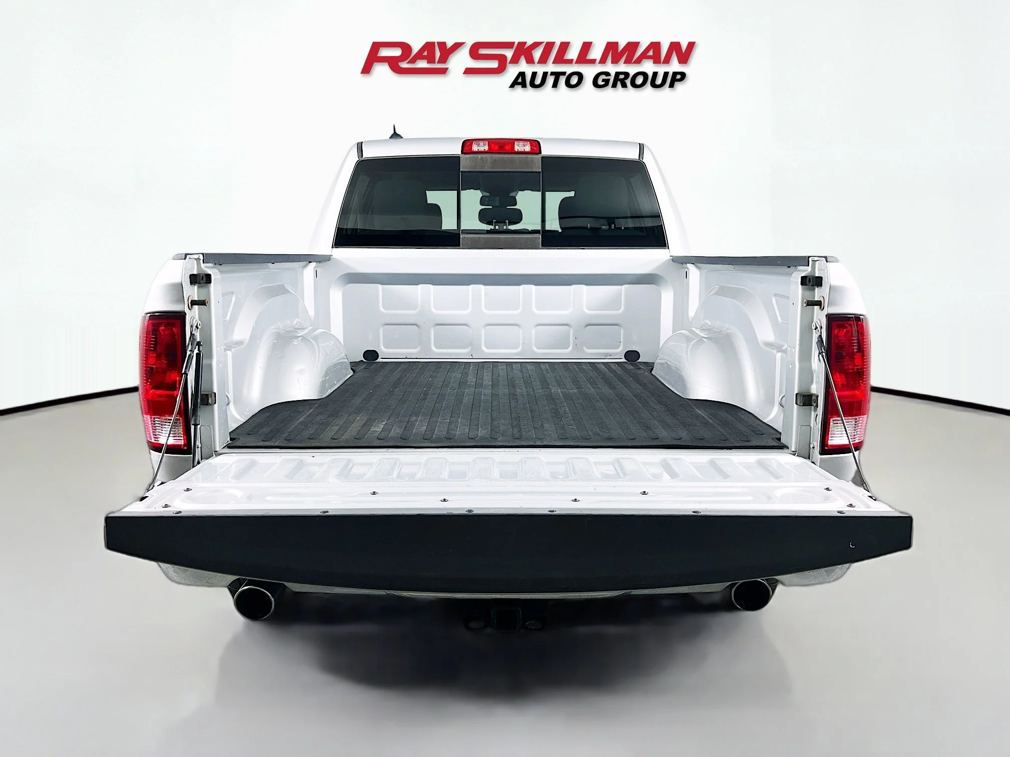 Used 2014 Bright Silver Metallic Clearcoat Ram LONE STAR image 13