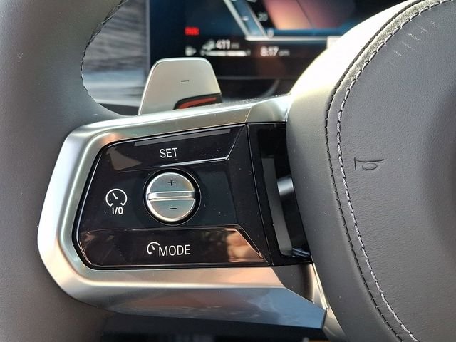 2026 BMW 7 Series 750e - Photo 18